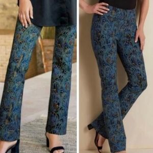 Like New Soft Surroundings marble peacock pull-on boot-cut pants! Retro